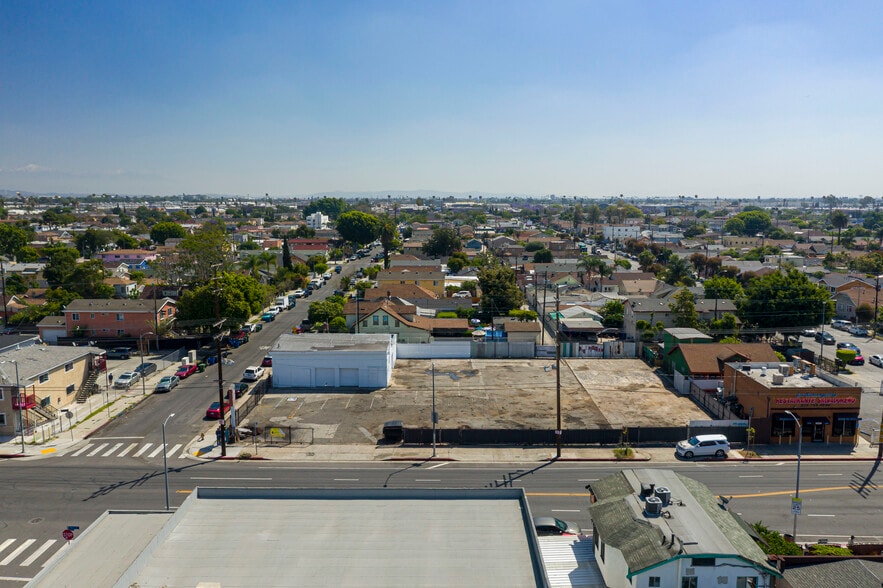 More Photos Of 110 E 62nd St, Los Angeles Auto Repair For Lease