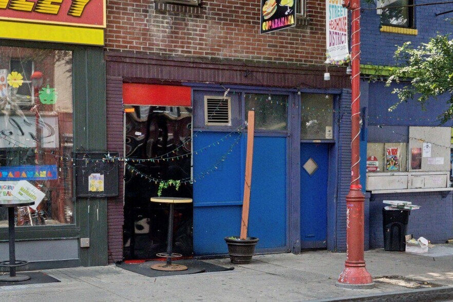 More Photos Of 342 South St, Philadelphia Storefront Retail Residential For Sale