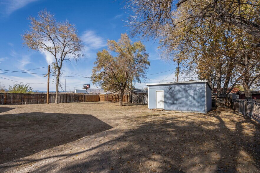 More Photos Of 905 Mauldin Ln, Reno Multifamily For Sale