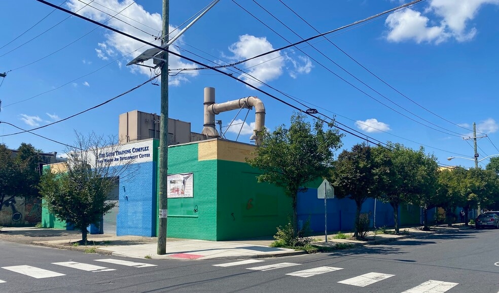 More Photos Of 925 N 8th St, Camden Service For Sale