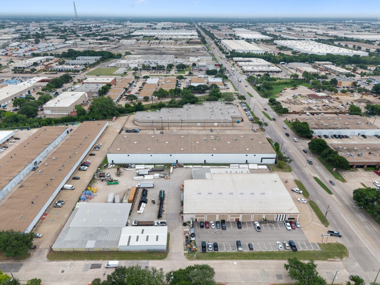 More Photos Of 10515-10537 Miller Rd, Dallas Distribution For Sale