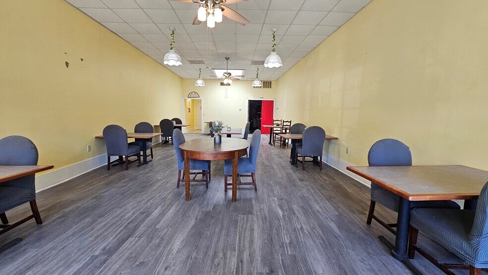 More Photos Of 2727 Cleveland St, Elloree Restaurant For Sale