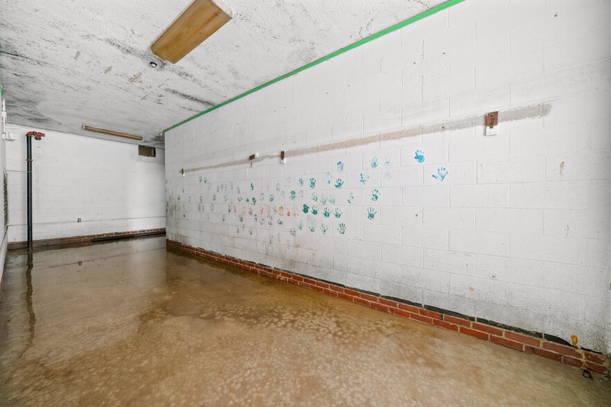 More Photos Of 314 Sanders St, Athol Schools For Sale