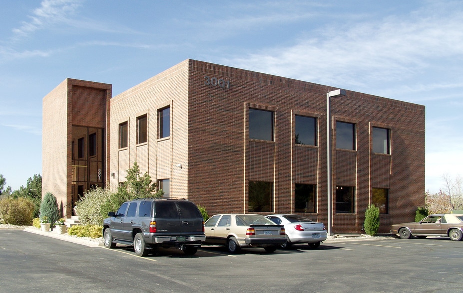 More Photos Of 3001 S Jamaica Ct, Aurora Office Residential For Sale
