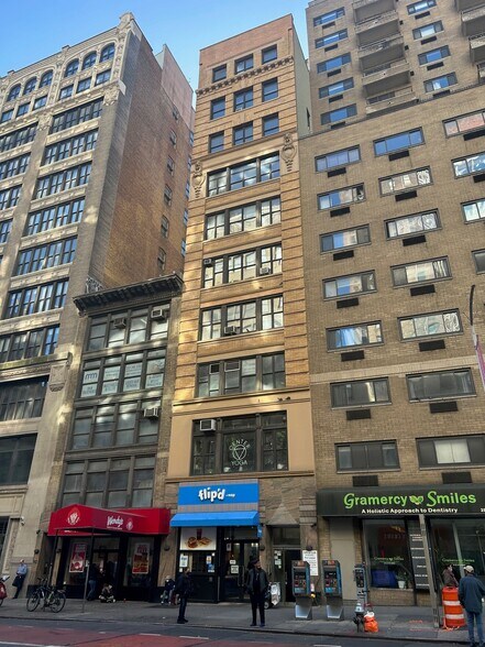 More Photos Of 110 E 23rd St, New York Office Residential For Lease
