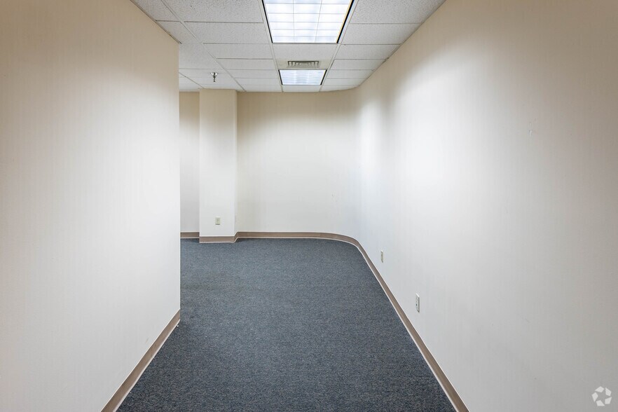 Photo of 7th Floor Ste 2000-700