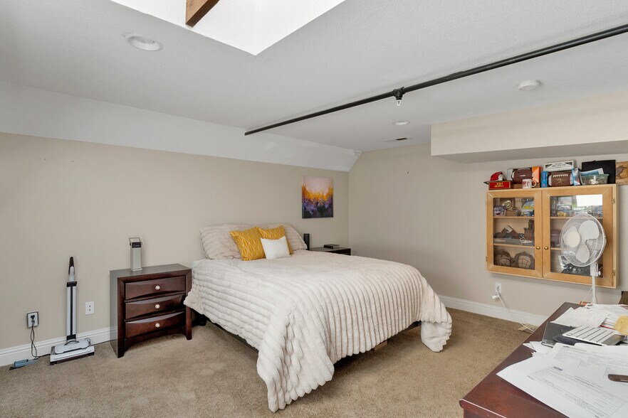 More Photos Of 145 Liberty St NE, Salem Apartments For Sale