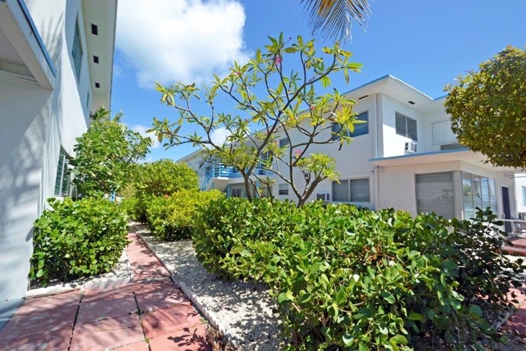 More Photos Of 7805 Crespi Blvd, Miami Beach Apartments For Sale