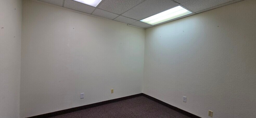 More Photos Of 625 Ruth St, Prescott Office For Sale