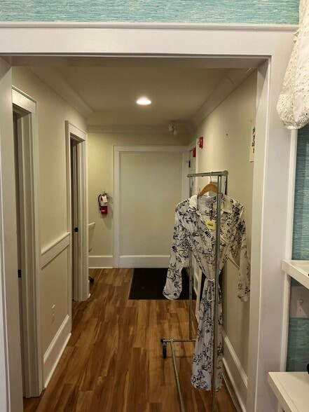 More Photos Of 124 Confederate St, Fort Mill Storefront For Sale