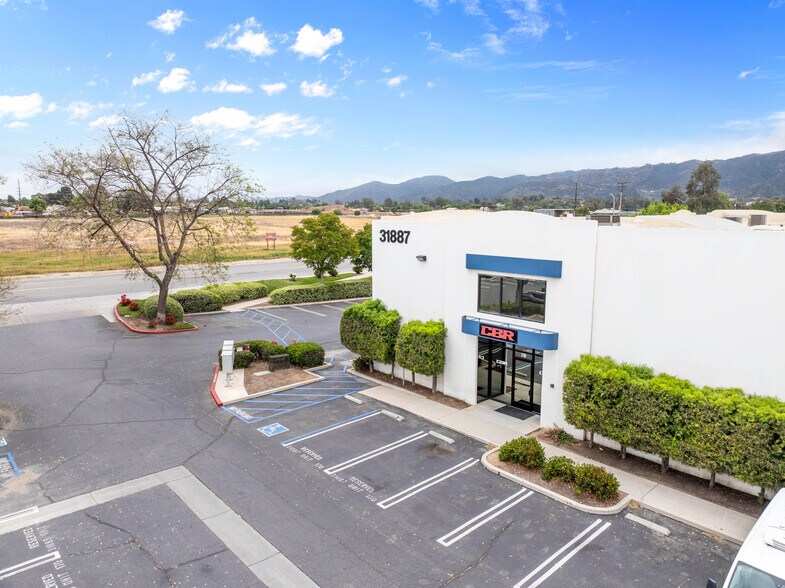 More Photos Of 31887 Corydon Rd, Lake Elsinore Warehouse For Sale