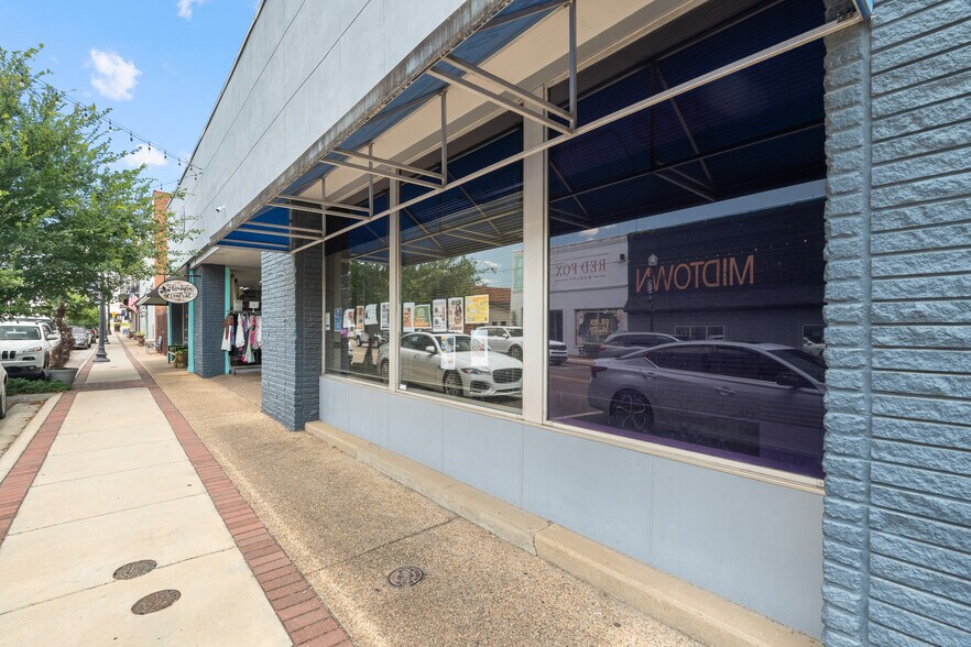 More Photos Of 531 Central Ave, Laurel Flex For Sale