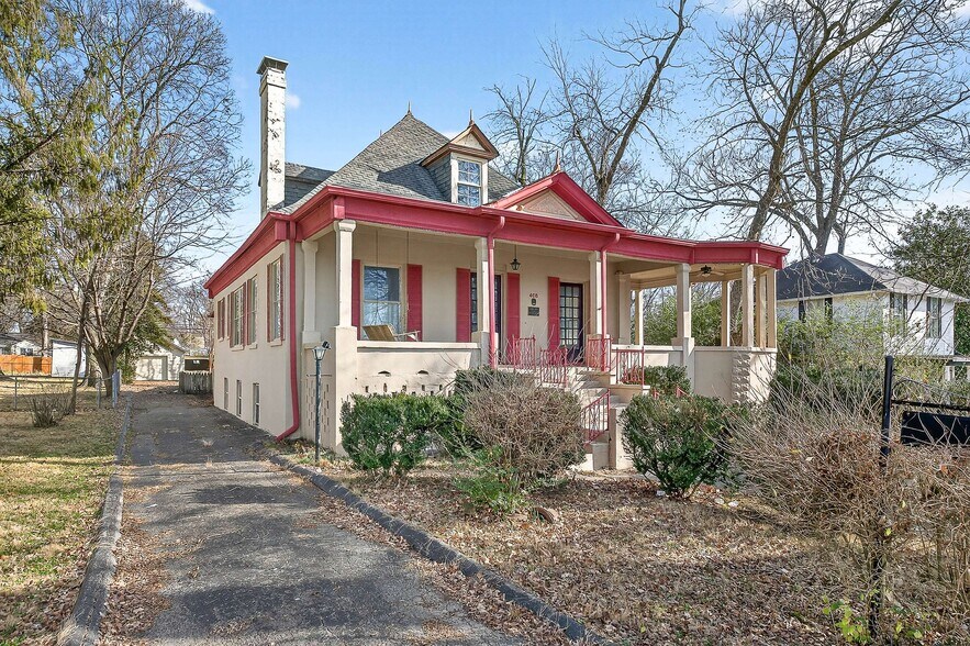 More Photos Of 408 NE Atlantic St, Tullahoma Flex For Sale