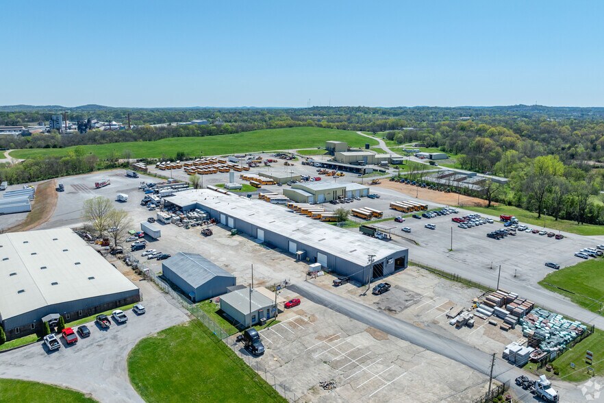 More Photos Of 1230 Industrial Park Rd, Columbia Warehouse For Lease