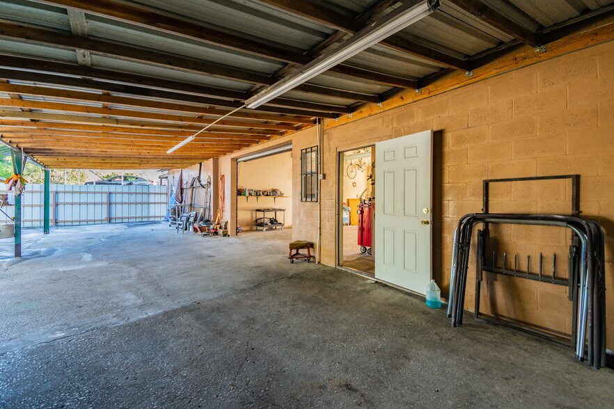 More Photos Of 4615 N 34th St, Tampa Warehouse For Sale