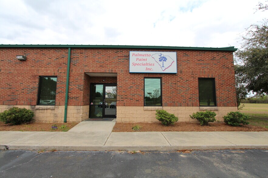 More Photos Of 2240 N Douglas St, Florence Office For Lease