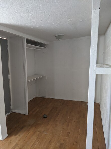 More Photos Of 2757 Foothill Blvd, La Crescenta Freestanding For Sale