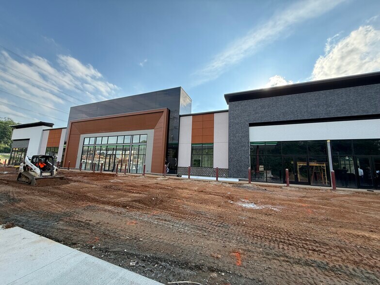 Primary Photo Of 1701 Greers Chapel Rd rd, Kennesaw Freestanding For Sale