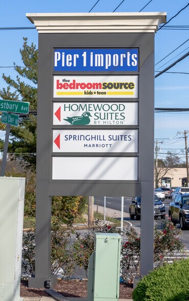 More Photos Of 214-230 Glen Cove Rd, Carle Place Freestanding For Lease