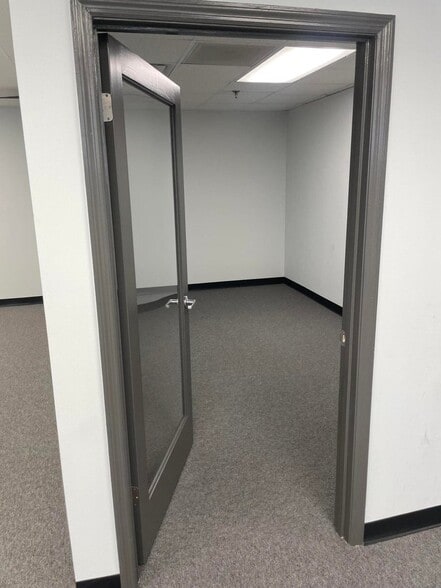 More Photos Of 192 E Bay St, Charleston Office Residential For Sale