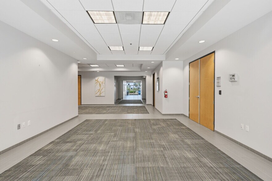 More Photos Of 6A Liberty, Aliso Viejo Office For Sale
