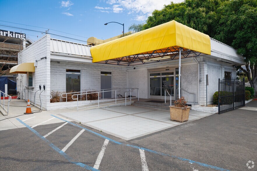 More Photos Of 1120 W Laurel St, San Diego Auto Dealership For Lease