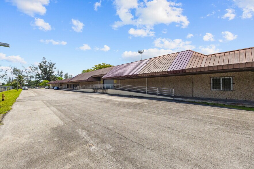 More Photos Of 12175 NW 98th Ave, Hialeah Warehouse For Sale