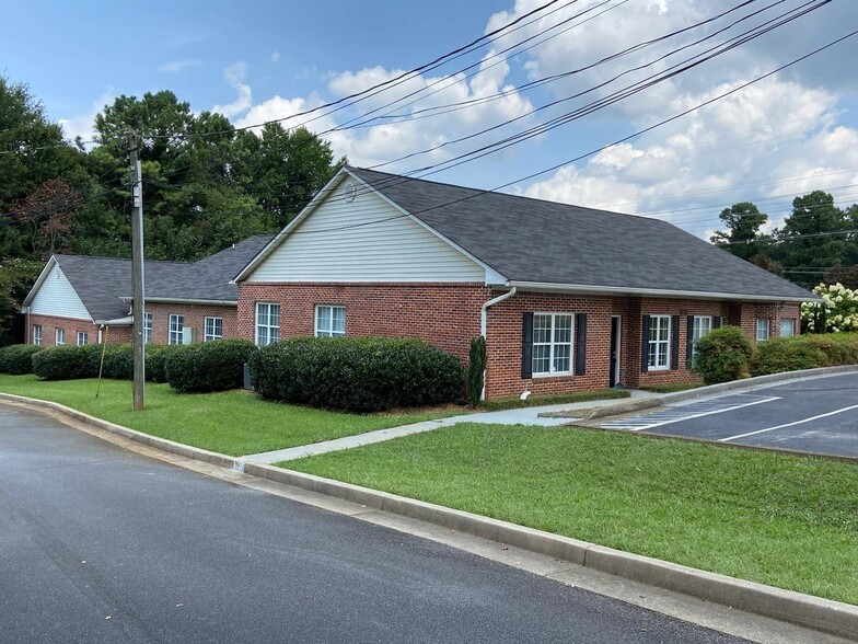 More Photos Of 3185 Cherokee St, Kennesaw Medical For Lease