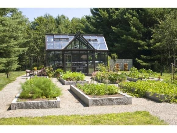 More Photos Of 16 Burke Rd, Peterborough Specialty For Sale