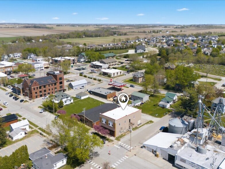 More Photos Of 230 S Dubuque St, Solon Apartments For Sale