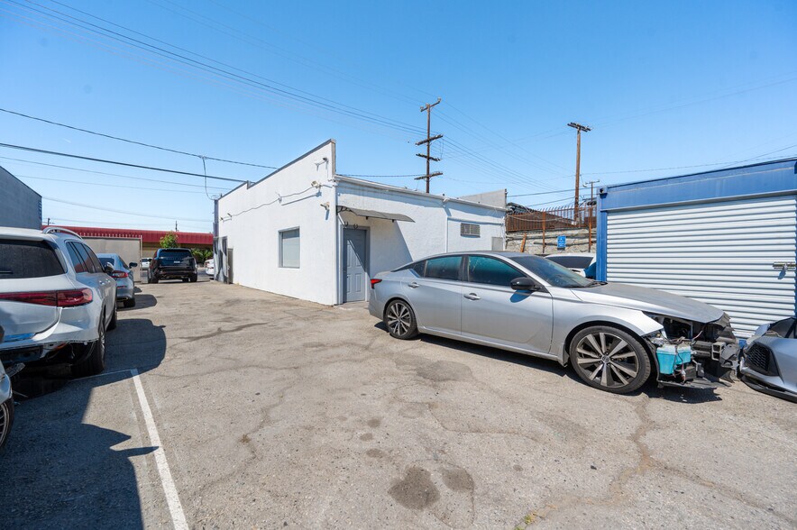 More Photos Of , North Hollywood Unknown For Sale