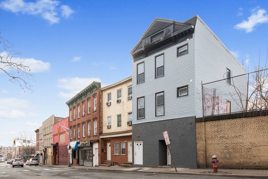 More Photos Of 529 Communipaw Ave, Jersey City Specialty For Sale