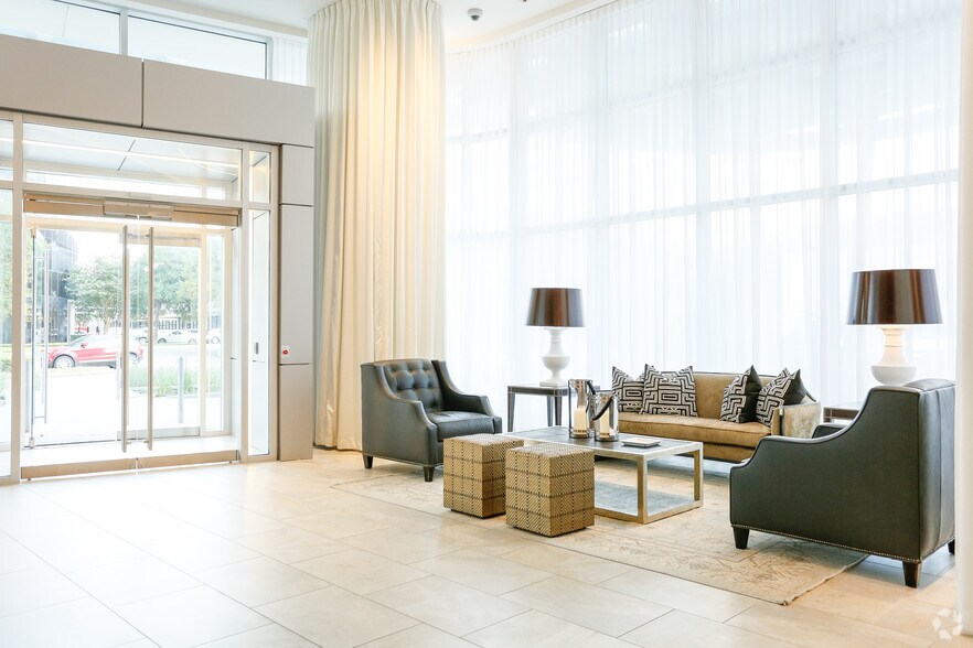 More Photos Of 2929 Weslayan St, Houston Apartments For Lease