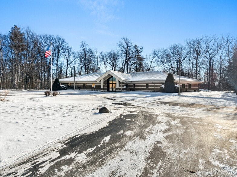 Primary Photo Of 2980 Walker Dr, Green Bay Office For Sale