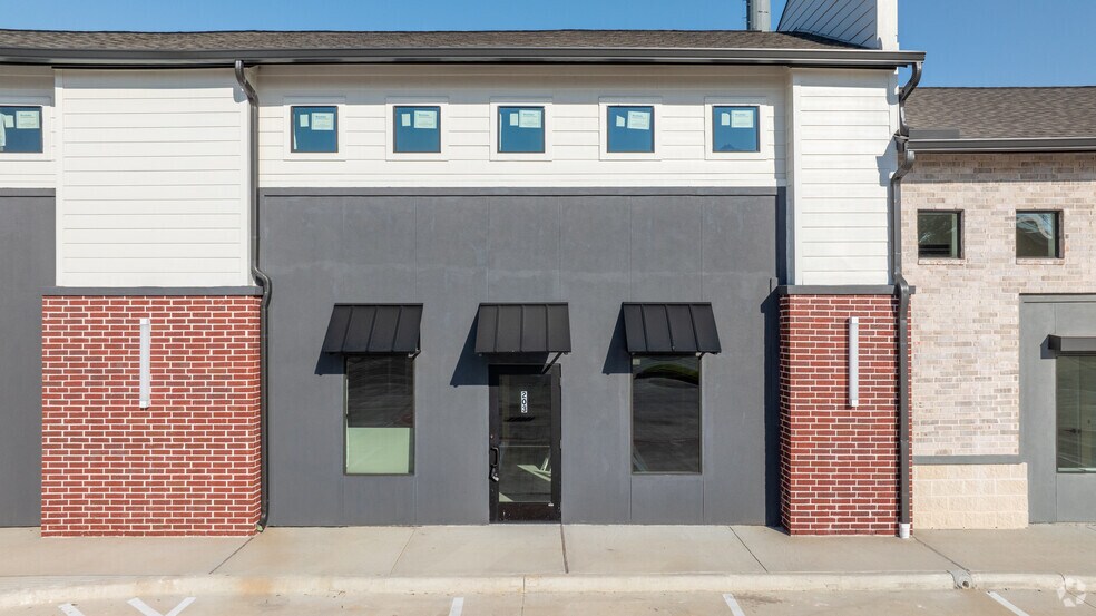 More Photos Of 11606 Westlock Dr, Tomball Medical For Lease