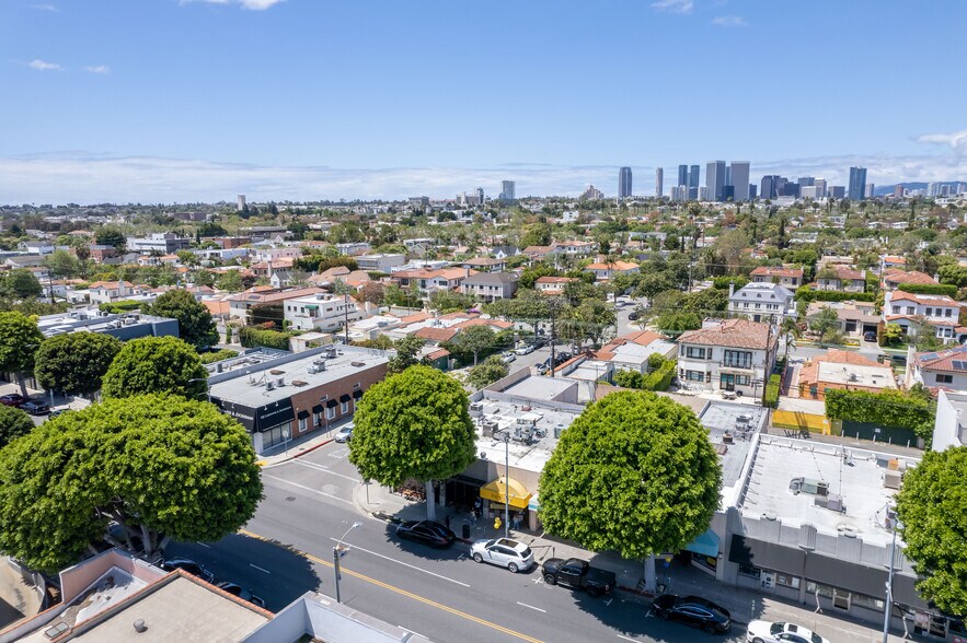 More Photos Of 287-297 S Robertson Blvd, Beverly Hills Storefront For Sale