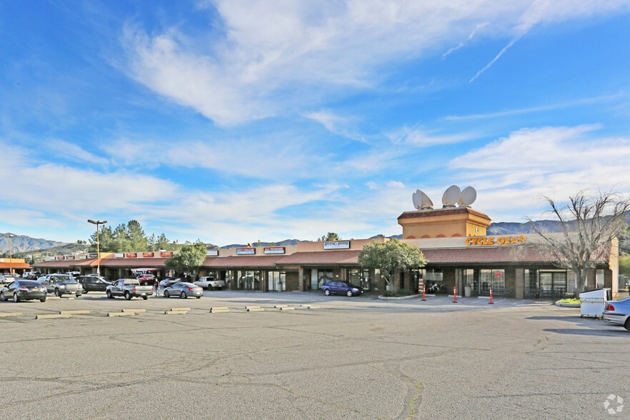 Primary Photo Of 24450 Lyons Ave, Newhall Unknown For Lease