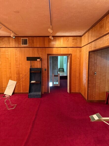 More Photos Of 1200 Grove Ave, Radford General Retail For Sale