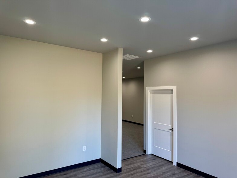 More Photos Of 6426 Colleyville Blvd, Colleyville Office For Sale