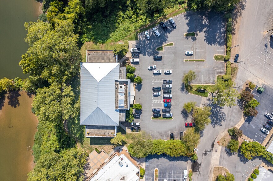More Photos Of 2222 Cottondale Ln, Little Rock Office For Lease