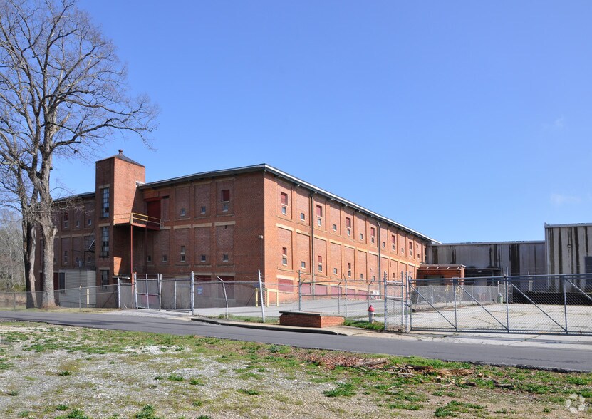 More Photos Of 600 S Broad St, Monroe Manufacturing For Lease