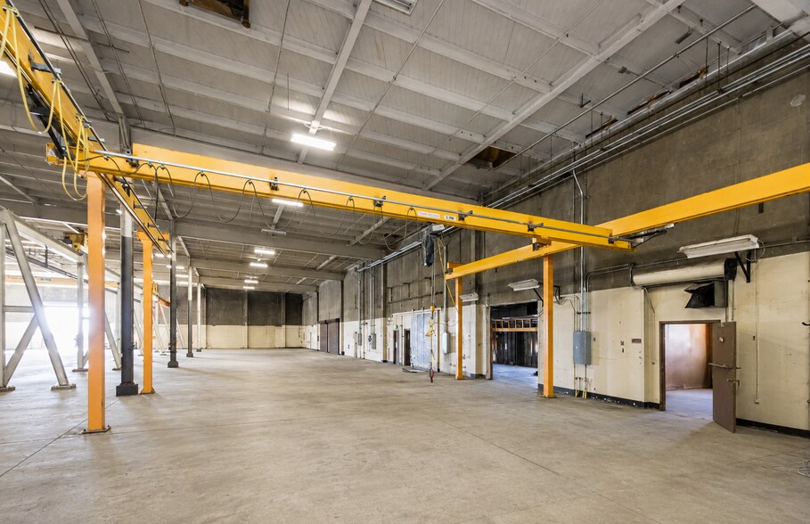 More Photos Of 2901 Apron Ave, Atwater Warehouse For Lease