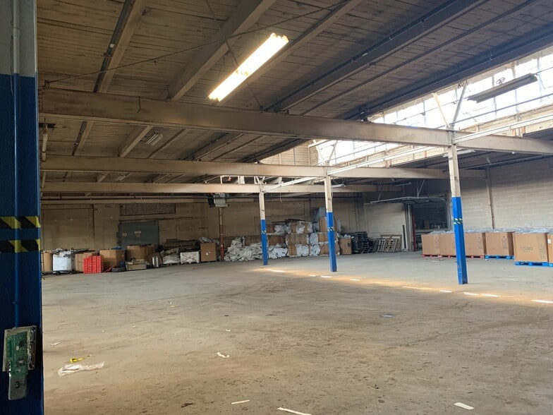 More Photos Of 9145 Vincent St, Hamtramck Warehouse For Sale