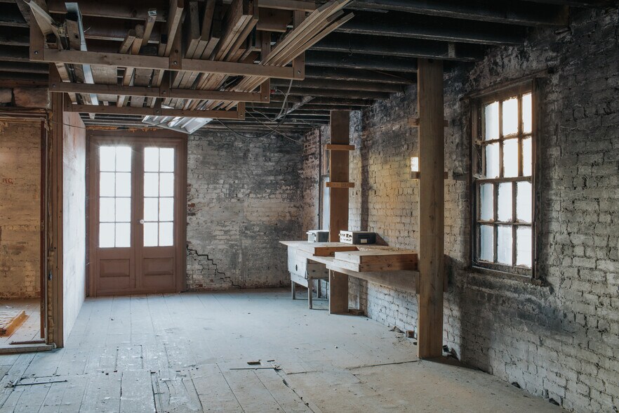 More Photos Of 32 Chambers St, Newburgh Light Manufacturing For Sale