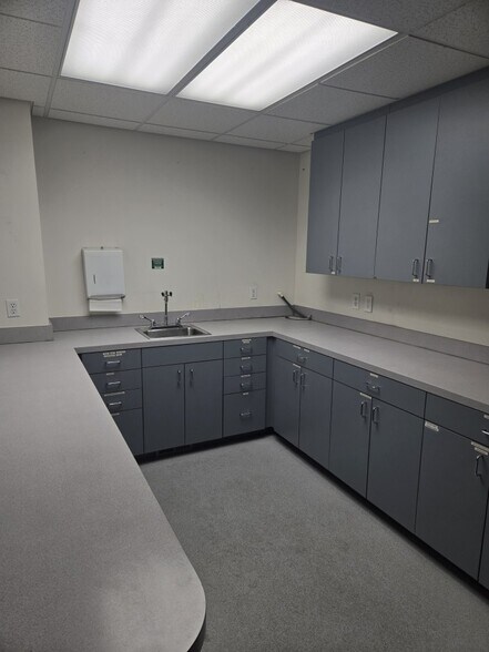 More Photos Of 9717 E Sprague Ave, Spokane Valley Medical For Sale