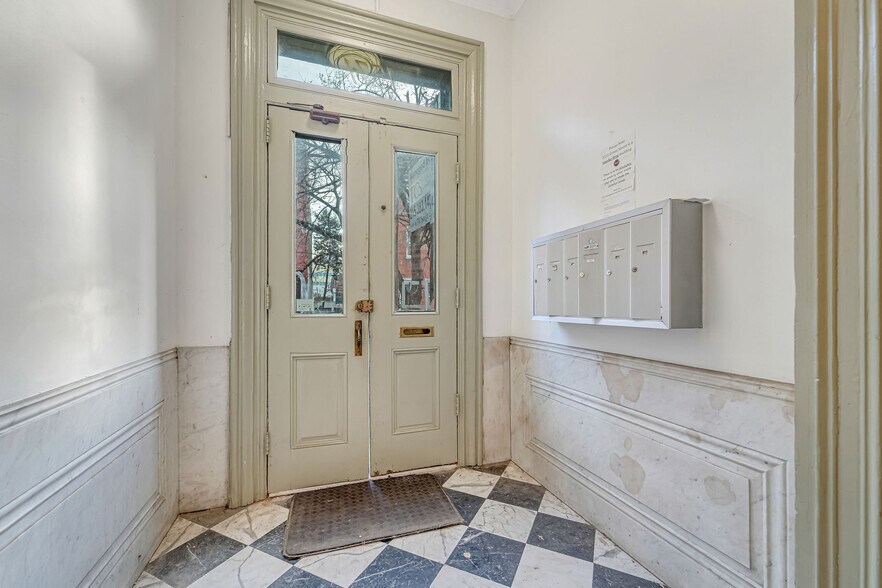 More Photos Of 1531 Green St, Philadelphia Apartments For Sale