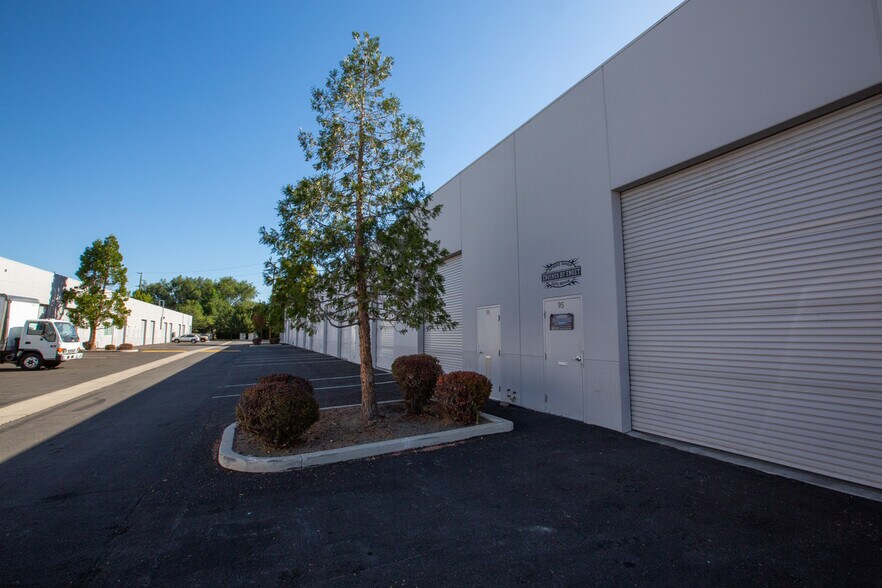 More Photos Of 4690 Longley Ln, Reno Unknown For Lease