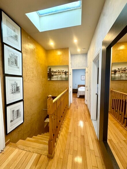 More Photos Of 300 Georgia St, Hollywood Apartments For Sale