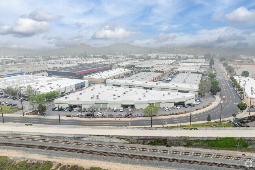 More Photos Of 9701-9741 Canoga Ave, Chatsworth Warehouse For Lease