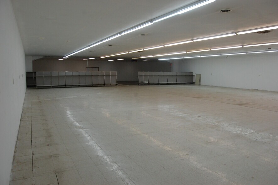 More Photos Of 1700 Rainbow Dr, Canon City Fast Food For Sale